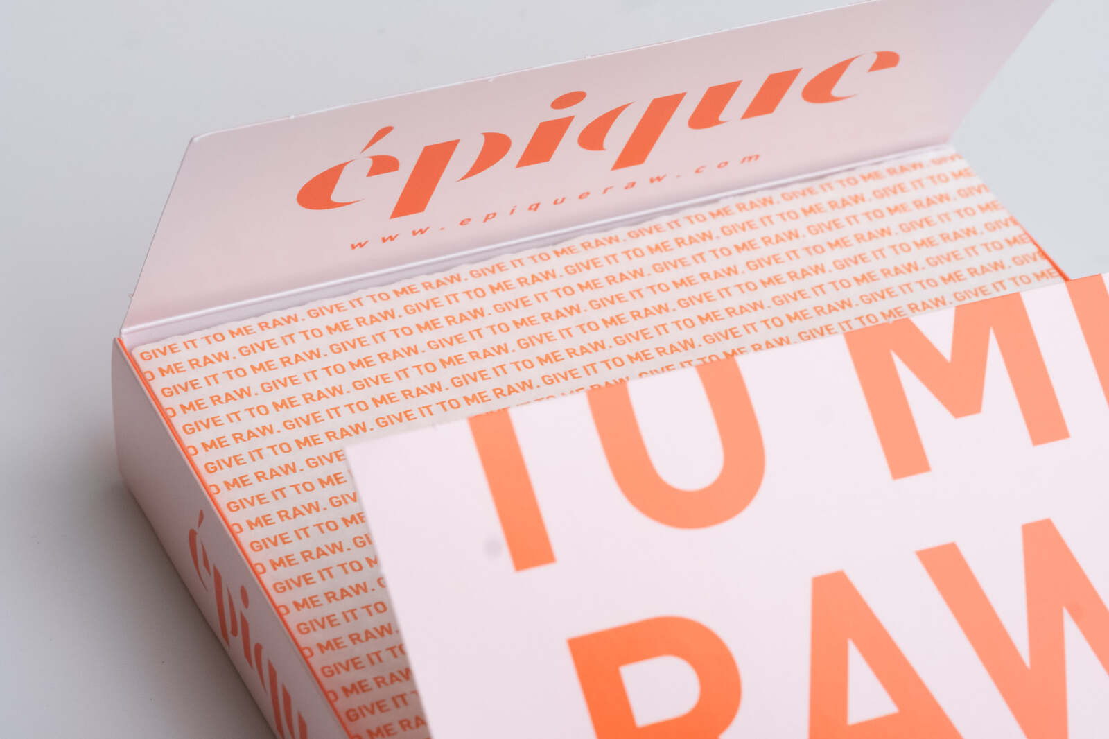 EPIQUÈ package design